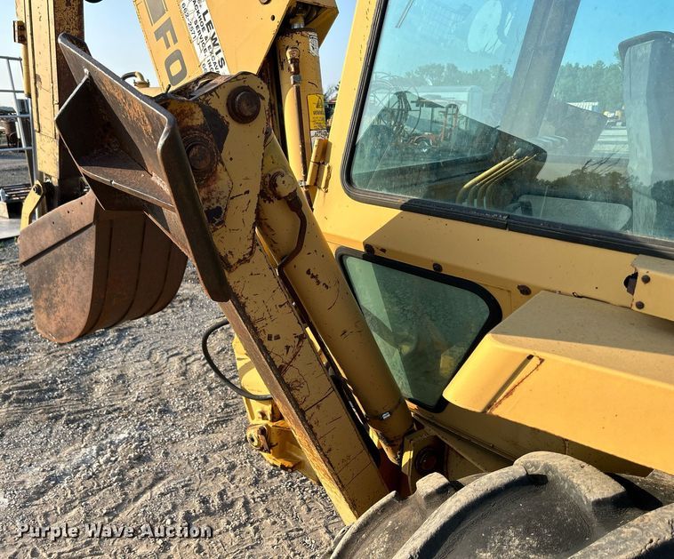 image for item DS6346 Ford 655A  backhoe