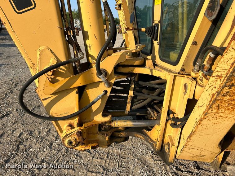 image for item DS6346 Ford 655A  backhoe