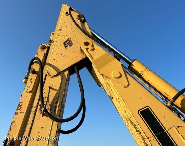 image for item DS6346 Ford 655A  backhoe