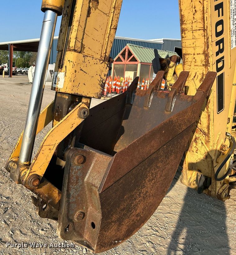 image for item DS6346 Ford 655A  backhoe