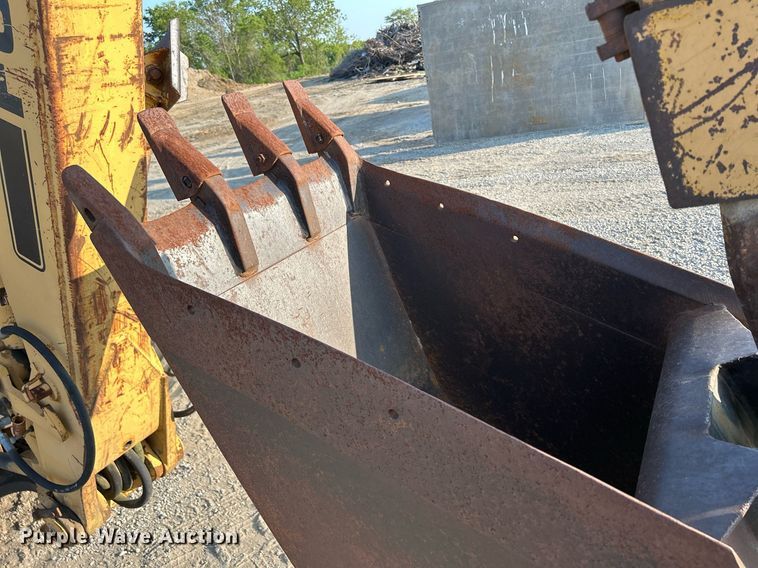 image for item DS6346 Ford 655A  backhoe