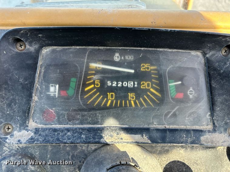 image for item DS6346 Ford 655A  backhoe