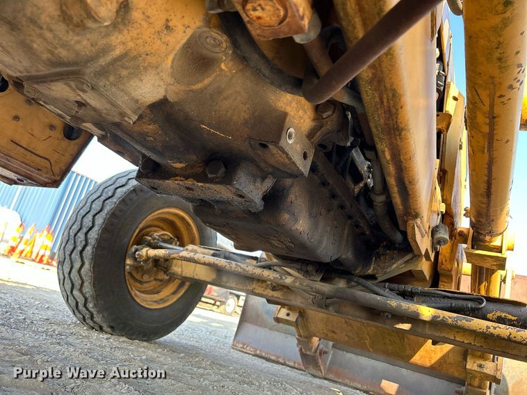 image for item DS6346 Ford 655A  backhoe