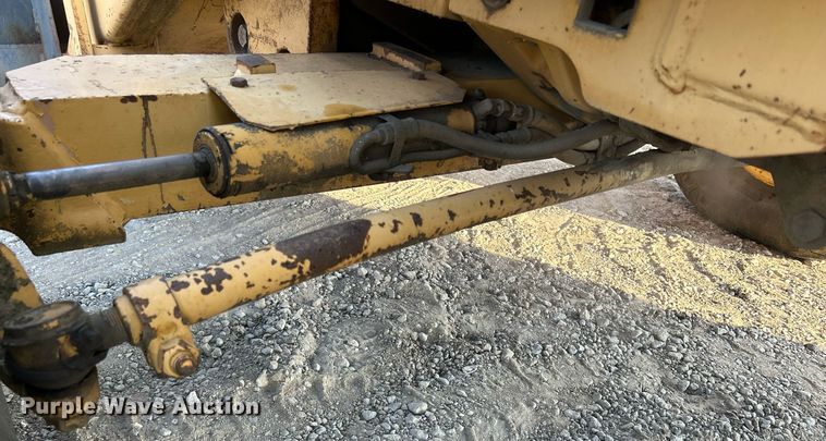 image for item DS6346 Ford 655A  backhoe