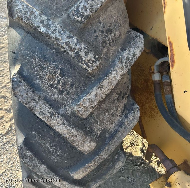 image for item DS6346 Ford 655A  backhoe