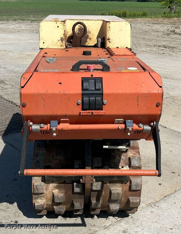 image for item DS6351 2008 Dynapac LP8500  trench compactor
