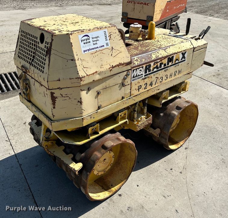 image for item DS6352 2000 Rammax P33/24  trench compactor