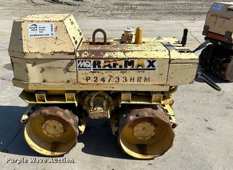 image for item DS6352 2000 Rammax P33/24  trench compactor