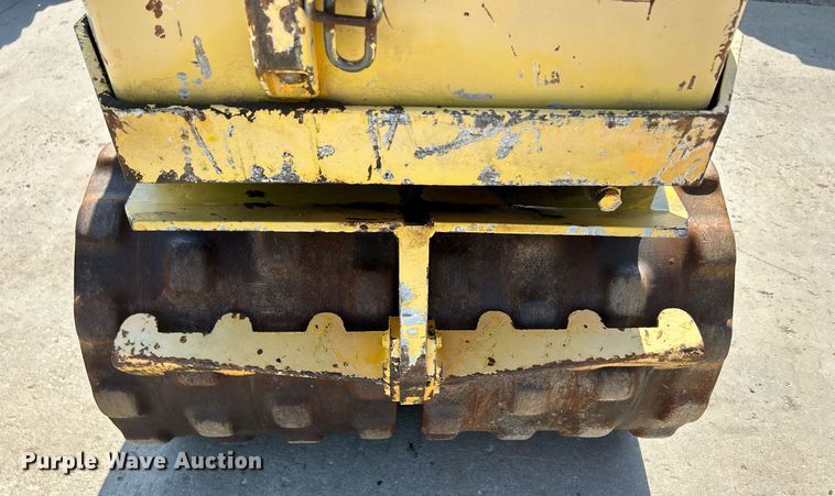 image for item DS6352 2000 Rammax P33/24  trench compactor