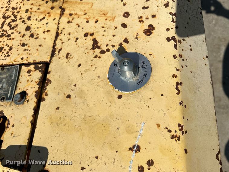 image for item DS6352 2000 Rammax P33/24  trench compactor