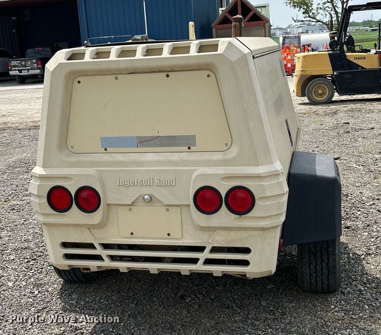 image for item DS6353 2005 Ingersoll Rand P185WJD  air compressor
