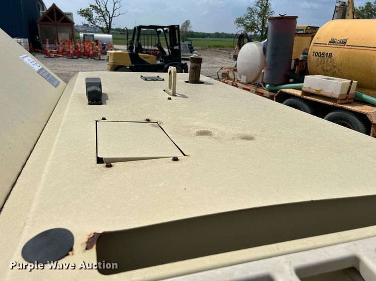 image for item DS6353 2005 Ingersoll Rand P185WJD  air compressor