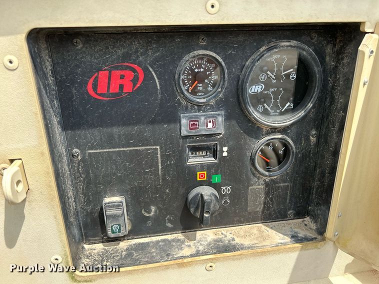 image for item DS6353 2005 Ingersoll Rand P185WJD  air compressor