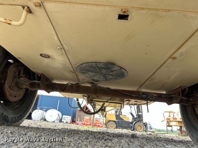 image for item DS6353 2005 Ingersoll Rand P185WJD  air compressor