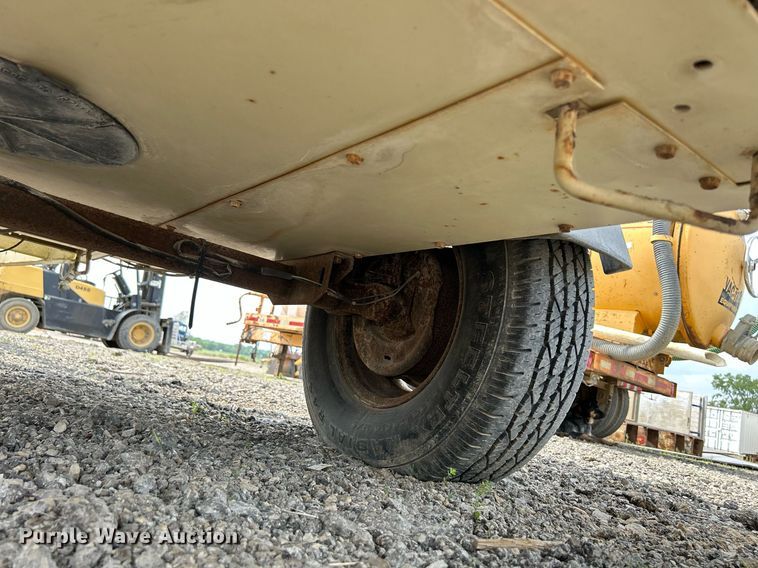 image for item DS6353 2005 Ingersoll Rand P185WJD  air compressor