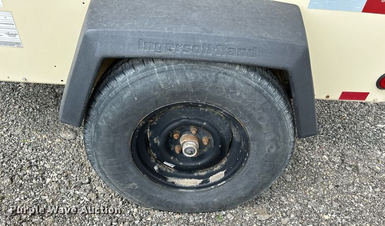 image for item DS6353 2005 Ingersoll Rand P185WJD  air compressor