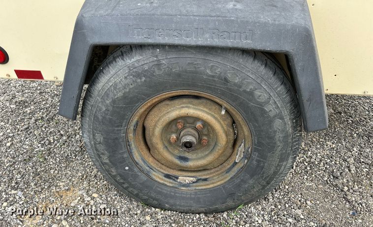 image for item DS6353 2005 Ingersoll Rand P185WJD  air compressor