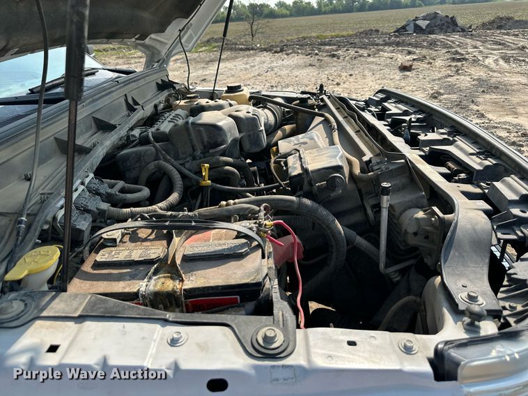 image for item DS6354 2015 Ford F350 Super Duty  SuperCab flatbed pickup truck