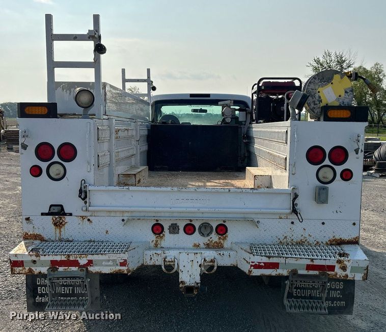image for item DS6355 2008 Ford F550 Super Duty XL  utility / service truck