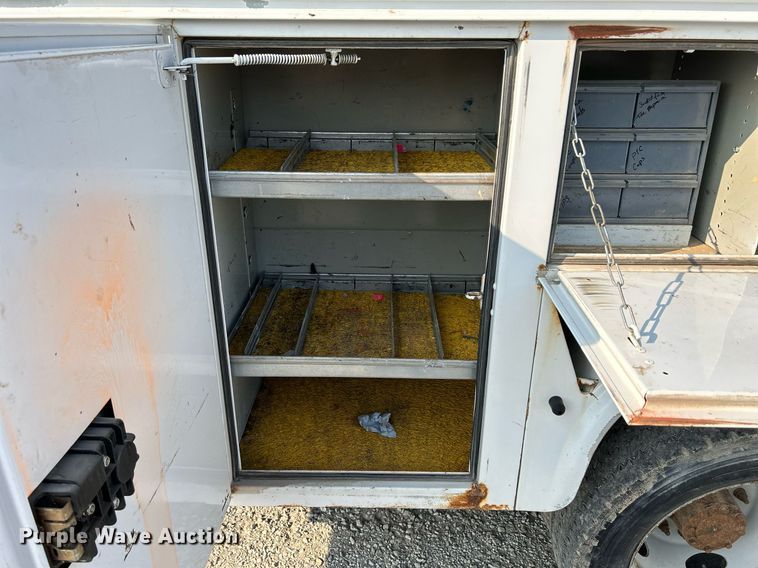 image for item DS6355 2008 Ford F550 Super Duty XL  utility / service truck