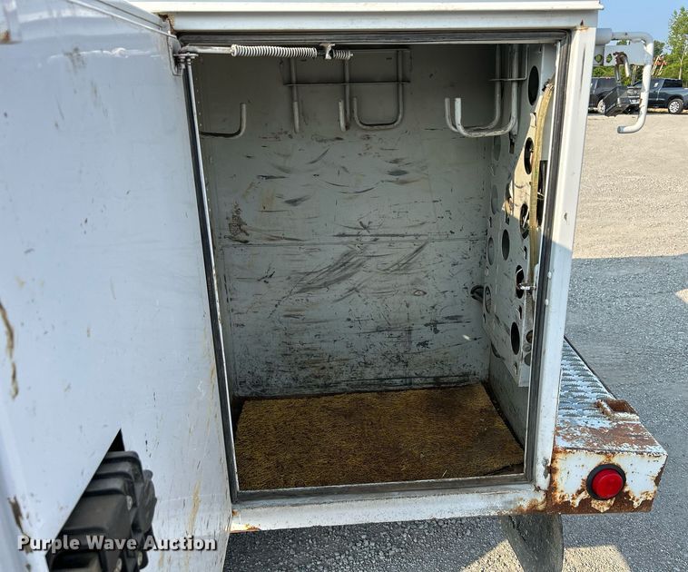 image for item DS6355 2008 Ford F550 Super Duty XL  utility / service truck