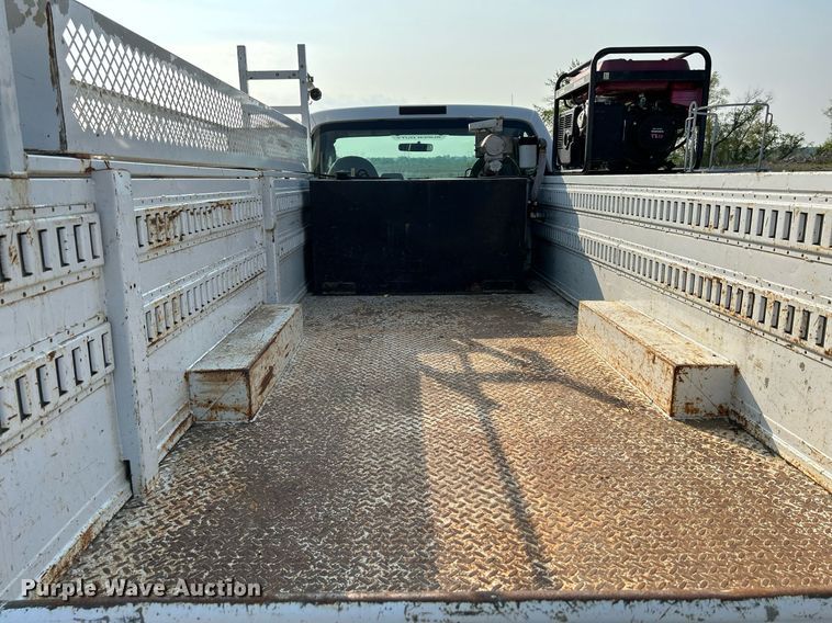 image for item DS6355 2008 Ford F550 Super Duty XL  utility / service truck