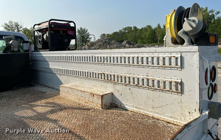 image for item DS6355 2008 Ford F550 Super Duty XL  utility / service truck