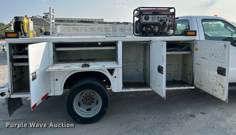 image for item DS6355 2008 Ford F550 Super Duty XL  utility / service truck