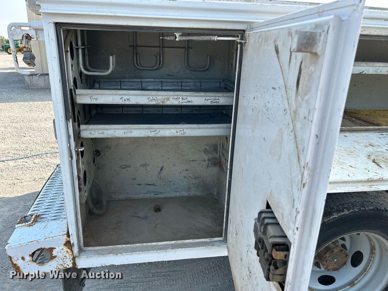 image for item DS6355 2008 Ford F550 Super Duty XL  utility / service truck