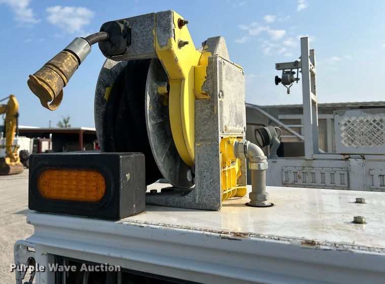 image for item DS6355 2008 Ford F550 Super Duty XL  utility / service truck