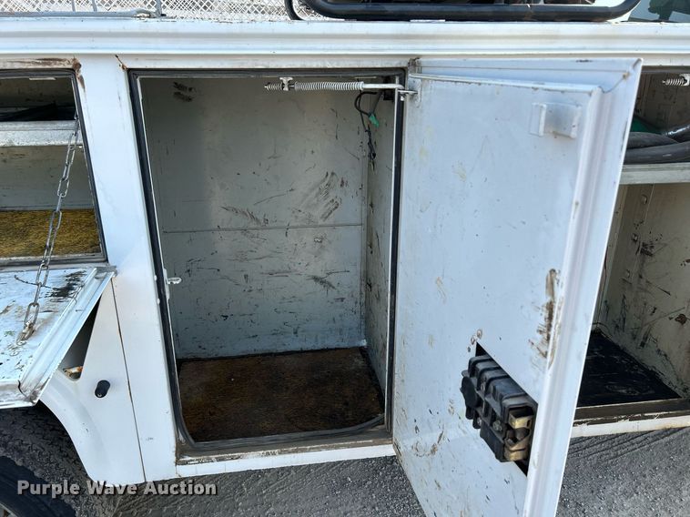 image for item DS6355 2008 Ford F550 Super Duty XL  utility / service truck