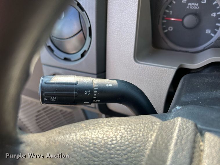 image for item DS6355 2008 Ford F550 Super Duty XL  utility / service truck