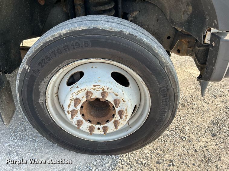 image for item DS6355 2008 Ford F550 Super Duty XL  utility / service truck