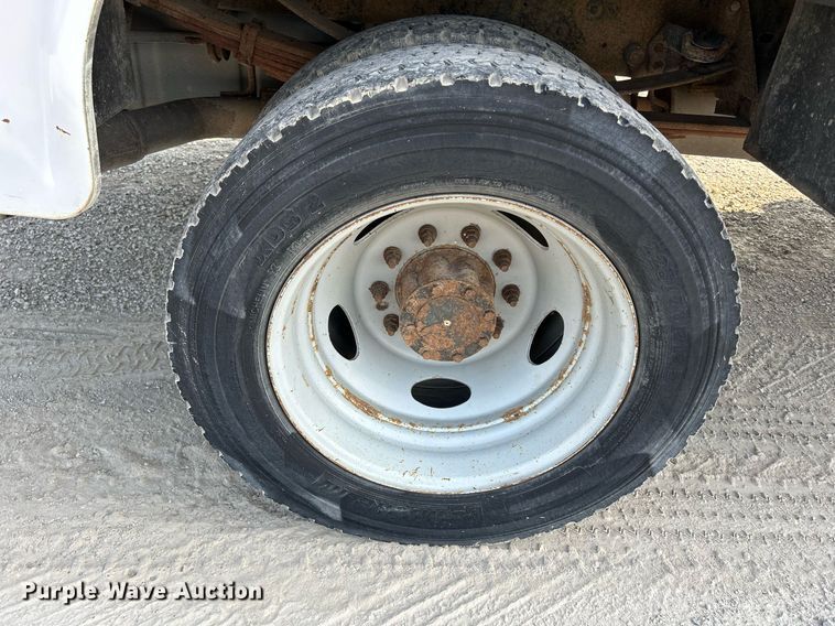 image for item DS6355 2008 Ford F550 Super Duty XL  utility / service truck