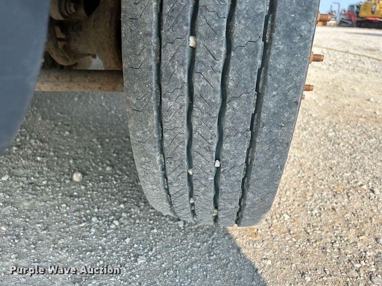 image for item DS6355 2008 Ford F550 Super Duty XL  utility / service truck