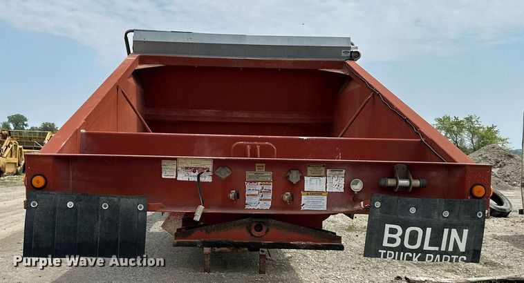image for item DS6356 1996 Midland MG40CLAM  bottom dump trailer