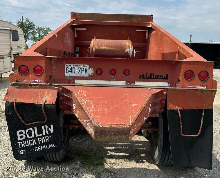 image for item DS6356 1996 Midland MG40CLAM  bottom dump trailer