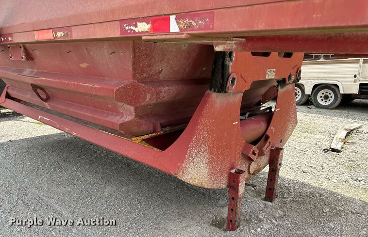 image for item DS6356 1996 Midland MG40CLAM  bottom dump trailer