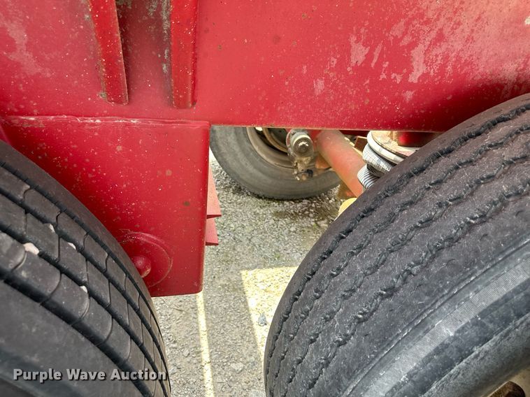 image for item DS6356 1996 Midland MG40CLAM  bottom dump trailer