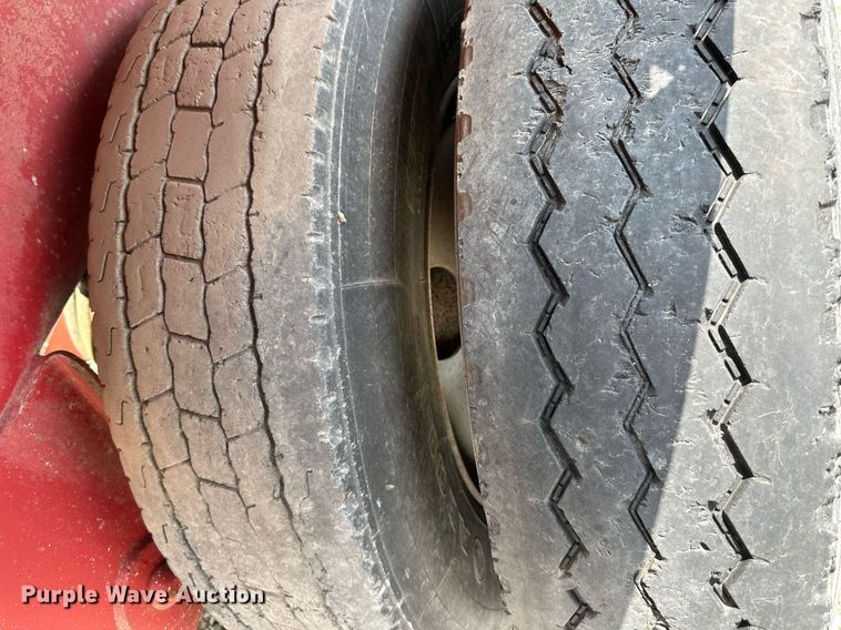 image for item DS6356 1996 Midland MG40CLAM  bottom dump trailer