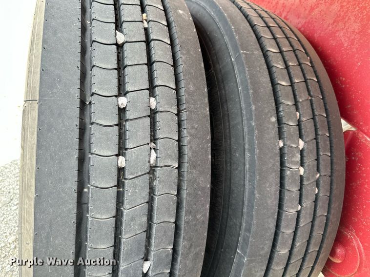 image for item DS6356 1996 Midland MG40CLAM  bottom dump trailer