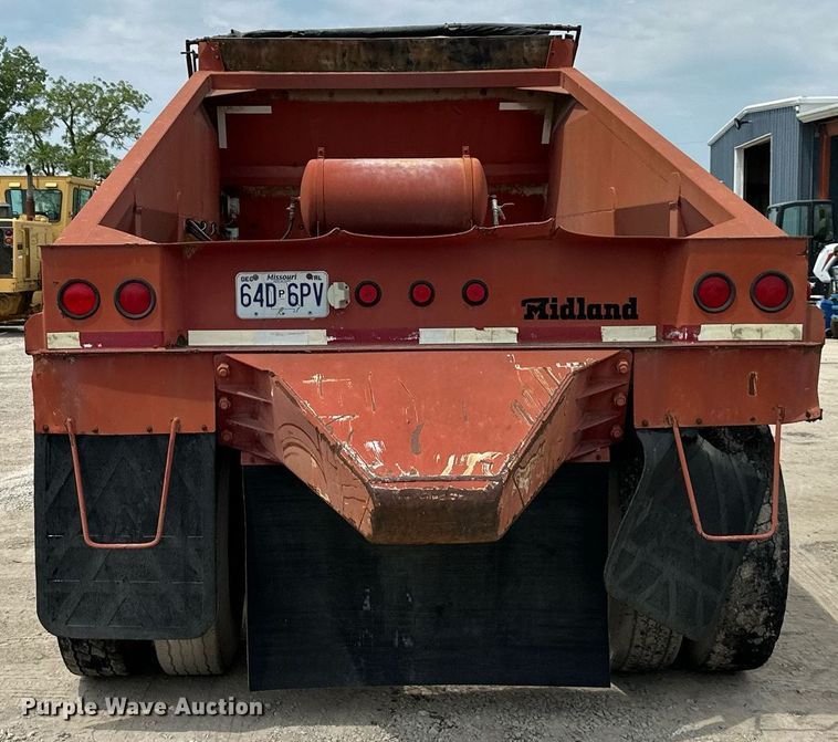 image for item DS6357 1996 Midland MG40CLAM  bottom dump trailer