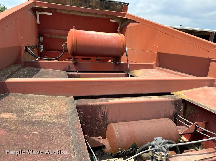 image for item DS6357 1996 Midland MG40CLAM  bottom dump trailer