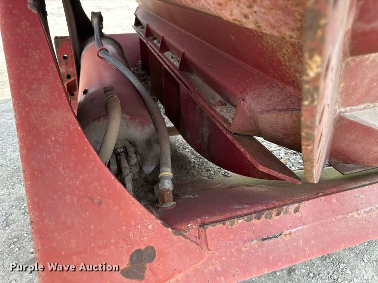 image for item DS6357 1996 Midland MG40CLAM  bottom dump trailer