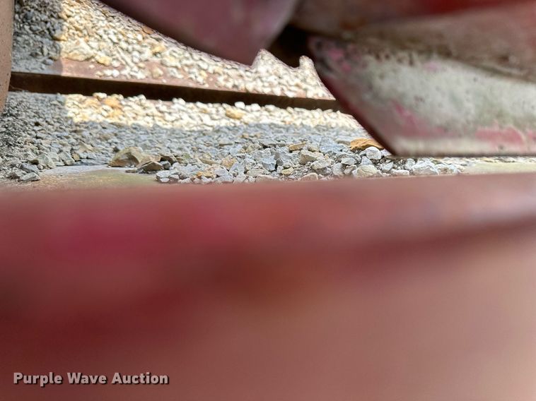 image for item DS6357 1996 Midland MG40CLAM  bottom dump trailer