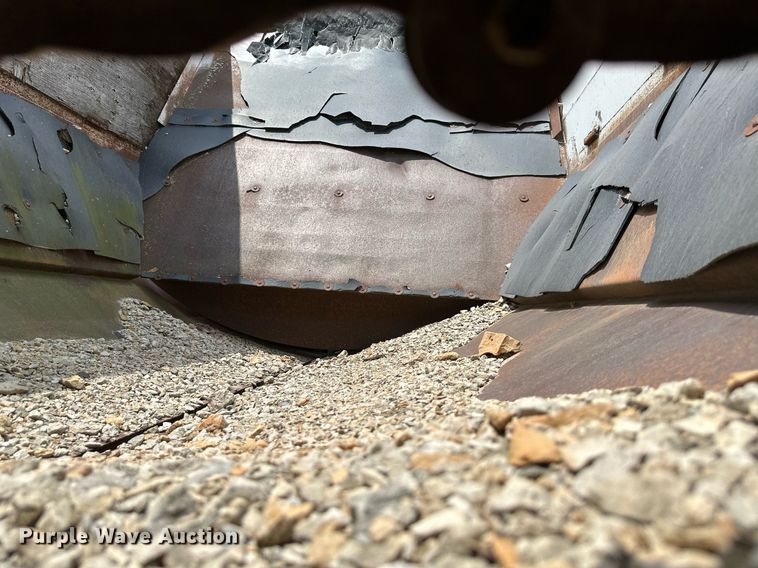 image for item DS6357 1996 Midland MG40CLAM  bottom dump trailer