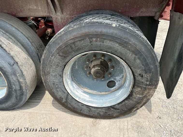 image for item DS6357 1996 Midland MG40CLAM  bottom dump trailer