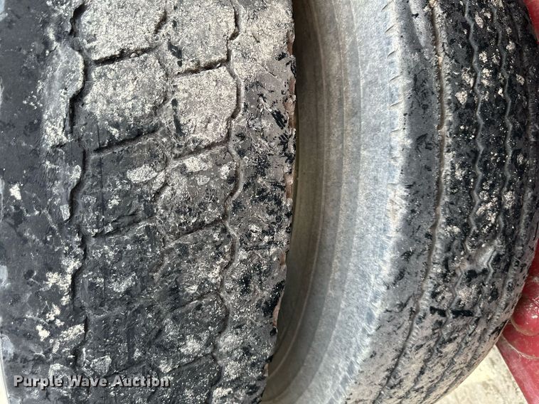 image for item DS6357 1996 Midland MG40CLAM  bottom dump trailer