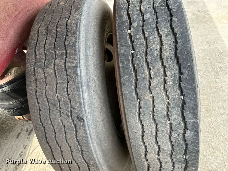 image for item DS6357 1996 Midland MG40CLAM  bottom dump trailer