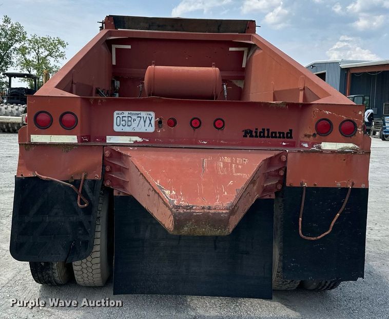 image for item DS6358 1996 Midland MG40CLAM  bottom dump trailer
